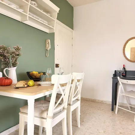 Capri Sea View One Bedroom דירה