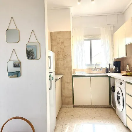 Capri Sea View One Bedroom Lägenhet Larnaca