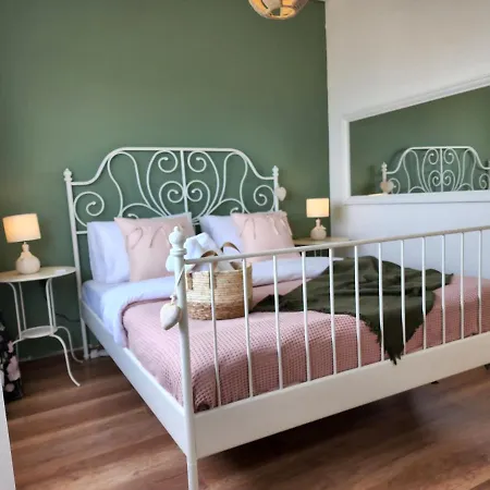 דירה Capri Sea View One Bedroom