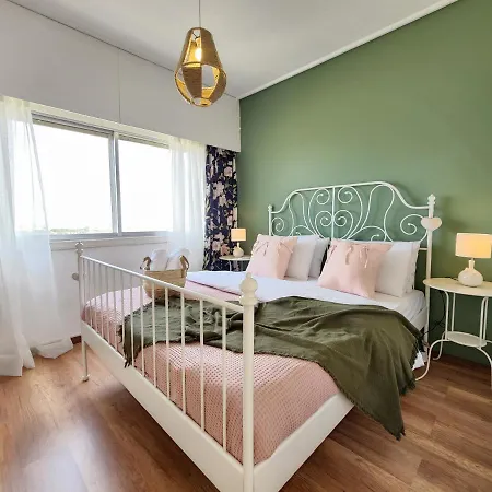 Capri Sea View One Bedroom דירה *