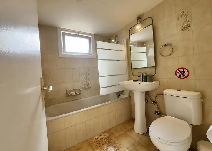 Capri Sea View One Bedroom Apartamento *