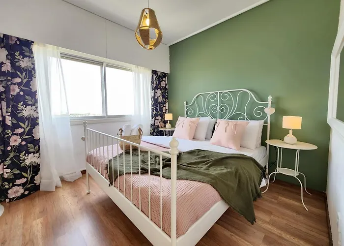 Capri Sea View One Bedroom Апартаменты *